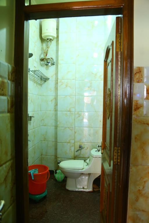 Hotel Ayesha Palace Делхи Екстериор снимка